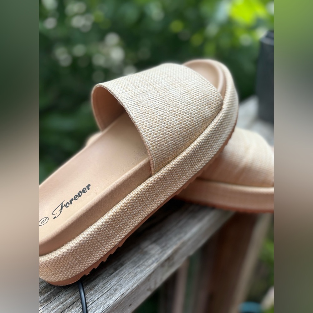 Boutique Raffia Beige Platform Sandals